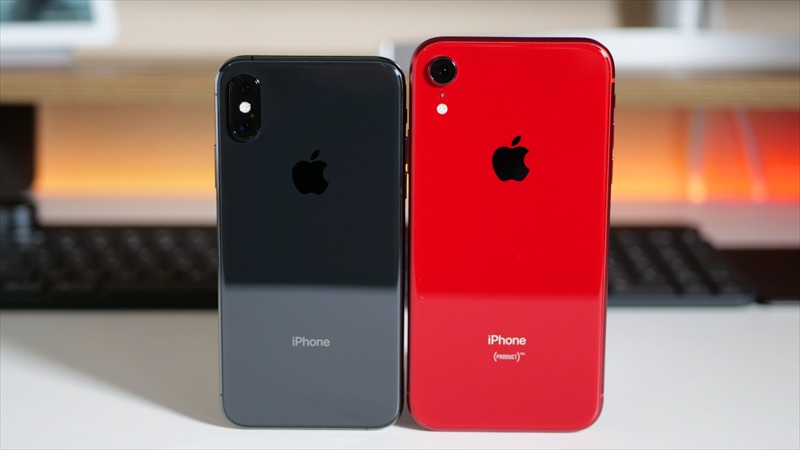 So sánh vật liệu iPhone X và Xr