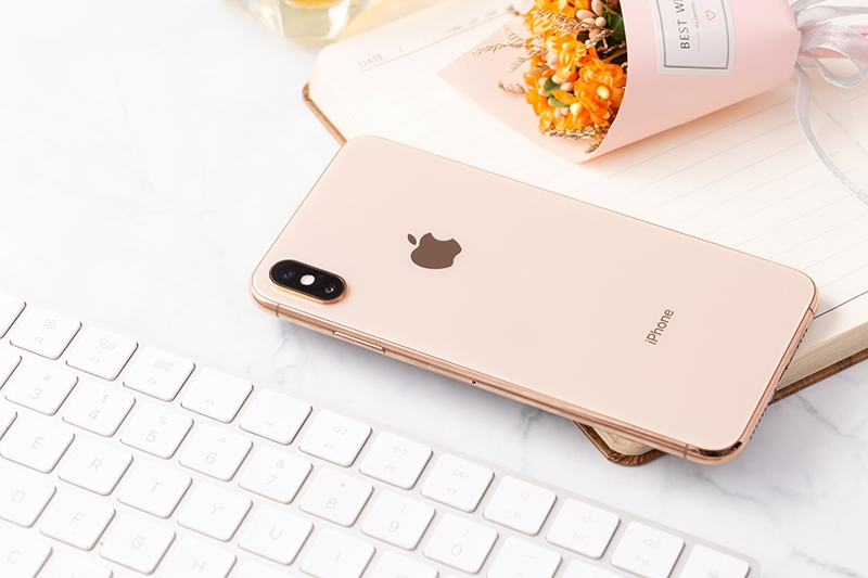 iPhone XS Max màu vàng hồng
