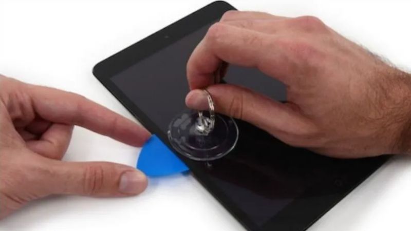 màn hình iPad Air 2 bị nhoè màu