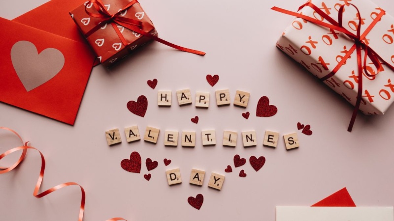 Hướng dẫn cách chọn quà valentine cho vợ ý nghĩa nhất