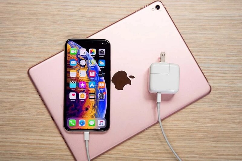 iPhone Xs Max sẽ tiếp tục sử dụng bộ sạc 5W