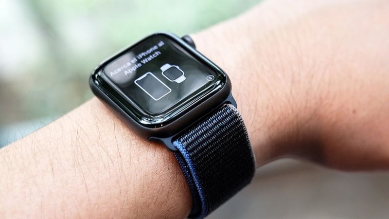 có nên mua apple watch se