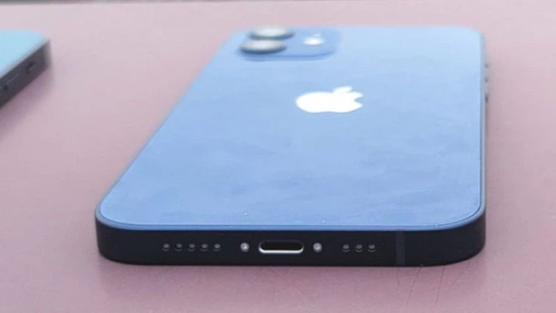 dien-thoai-sac-khong-vao-pin-tren-iphone-3