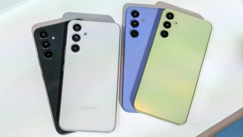  galaxy-a55-vs-galaxy-s24-2