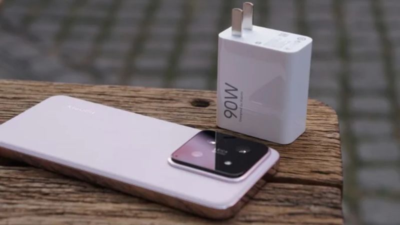 So sánh Xiaomi 14 và iPhone 15