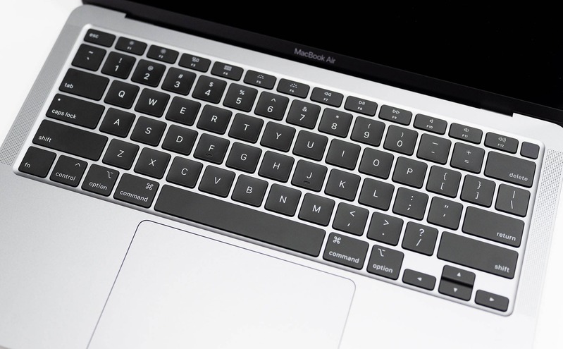 bàn phím Macbook Air 2020 màu bạc