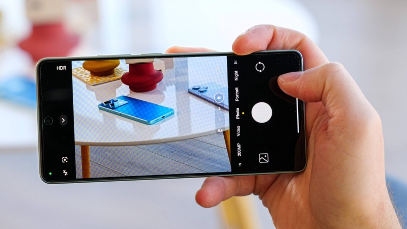 Camera 200MP cùng công nghệ OIS nâng tầm nhiếp ảnh