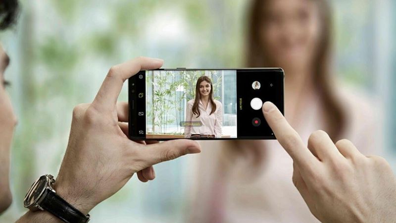 điện thoại camera tròn