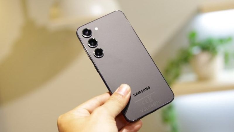 điện thoại nhỏ gọn cấu hình cao