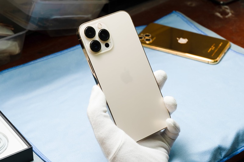 iPhone 13 Pro Max màu vàng gold