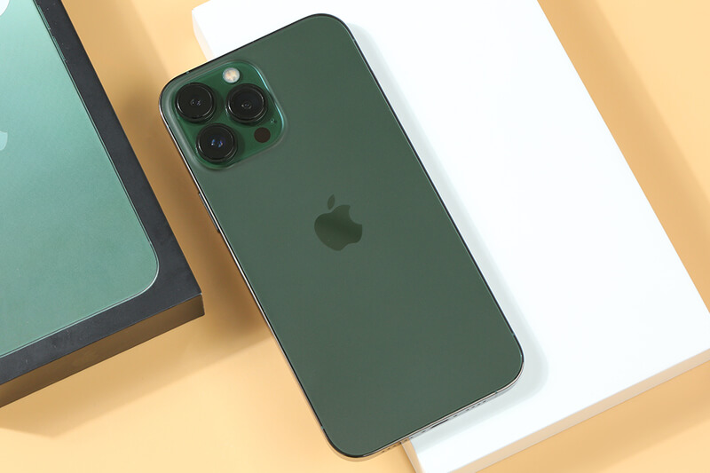 Màn hình iPhone 13 Pro Max xanh lá Super Retina XDR cực lớn