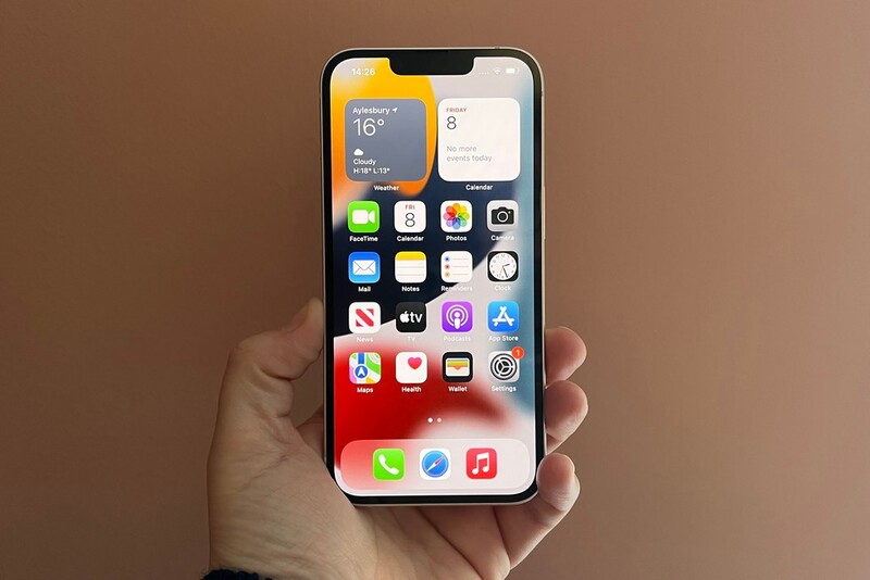 iPhone nào pin trâu nhất