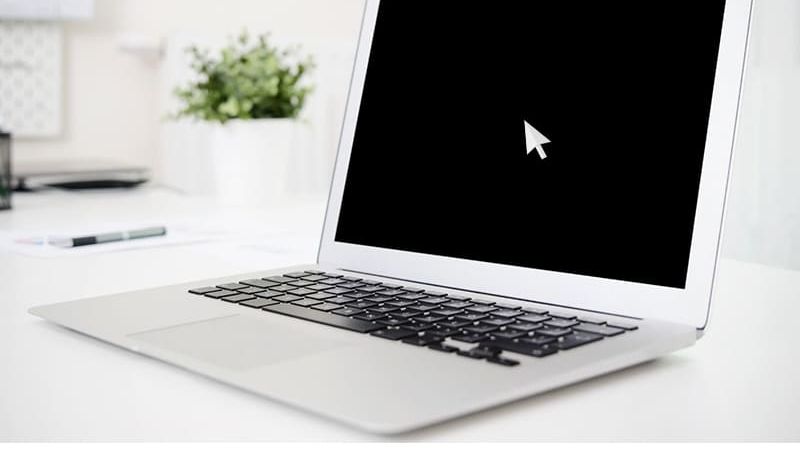 laptop-bi-den-man-hinh-chi-thay-chuot-1