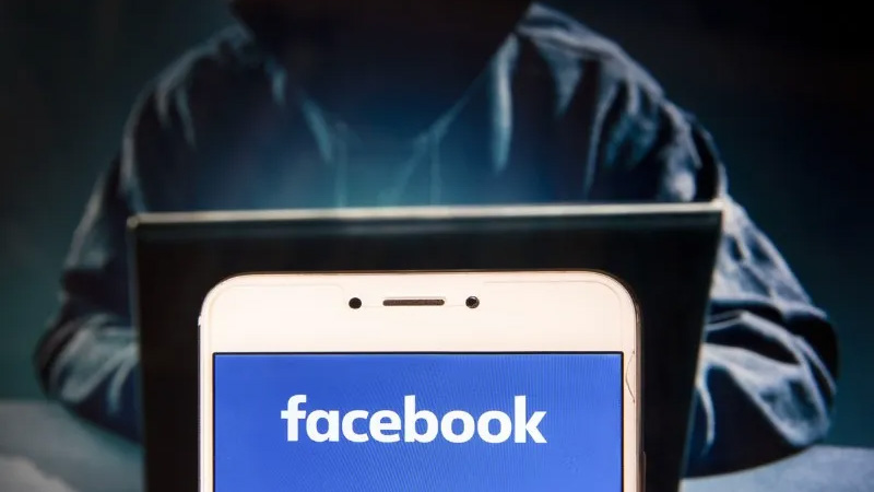 lấy lại Facebook bị hack Email và số điện thoại