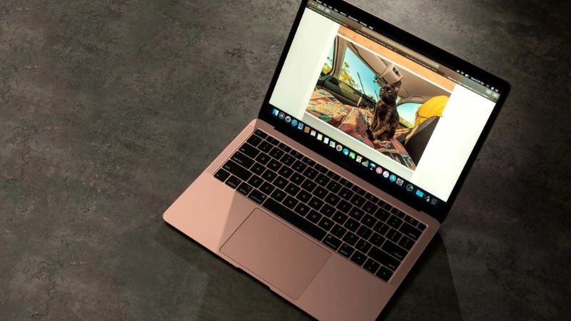 Macbook Air 2020 màu hồng