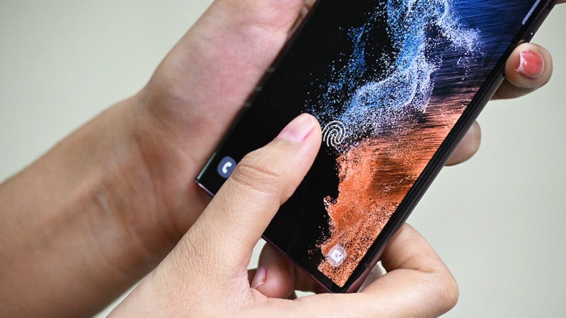 So sánh 12 Pro Max và S22 Ultra về độ bảo mật 1