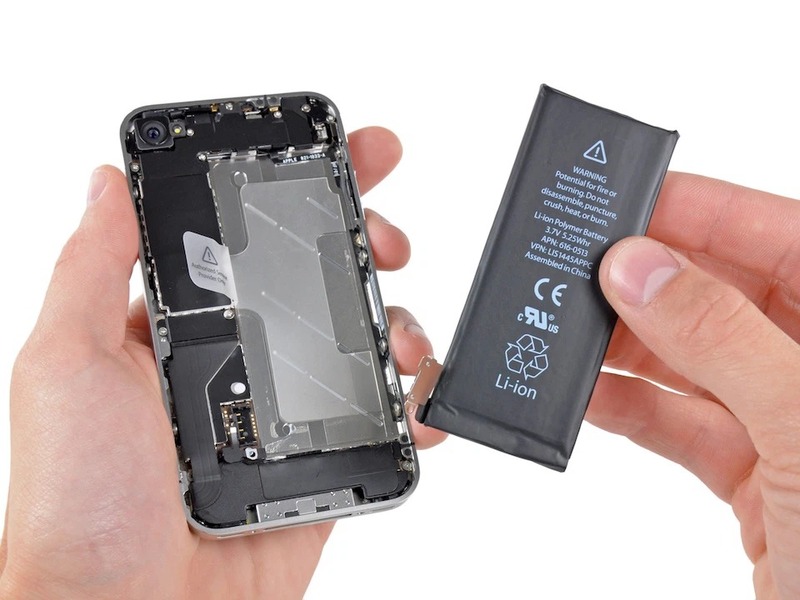 iPhone dùng 1 năm pin còn 90