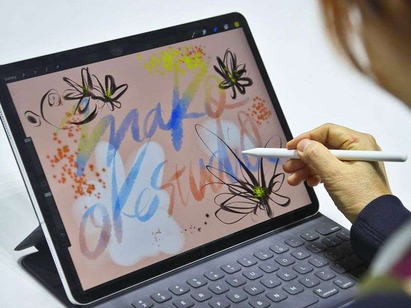 nên mua máy tính bảng hay ipad