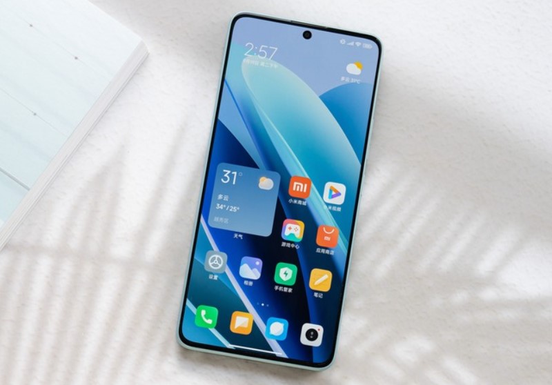 1.Xiaomi Redmi Note 13 8GB/128GB