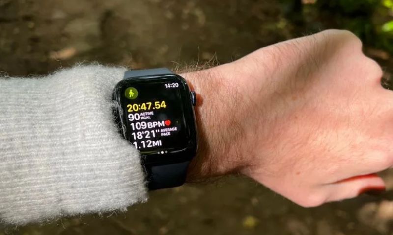 Apple Watch SE 2023