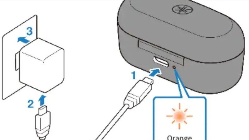 Cách sạc tai nghe Bluetooth lần đầu khi đi kèm củ sạc