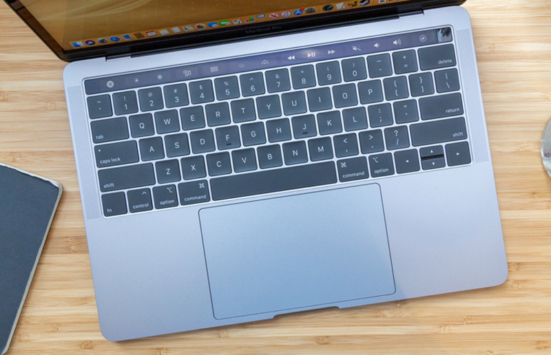 Đánh giá Macbook Pro 2019 về Touch Bar và Touch ID