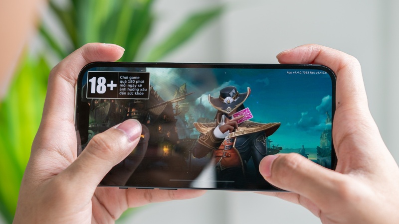 iPhone 14 Plus – Màn hình lớn, dung lượng pin khủng, chip A15 cải tiến
