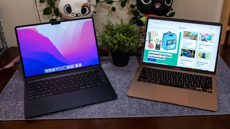 sinh viên nên mua ipad hay laptop Macbook Air 2022