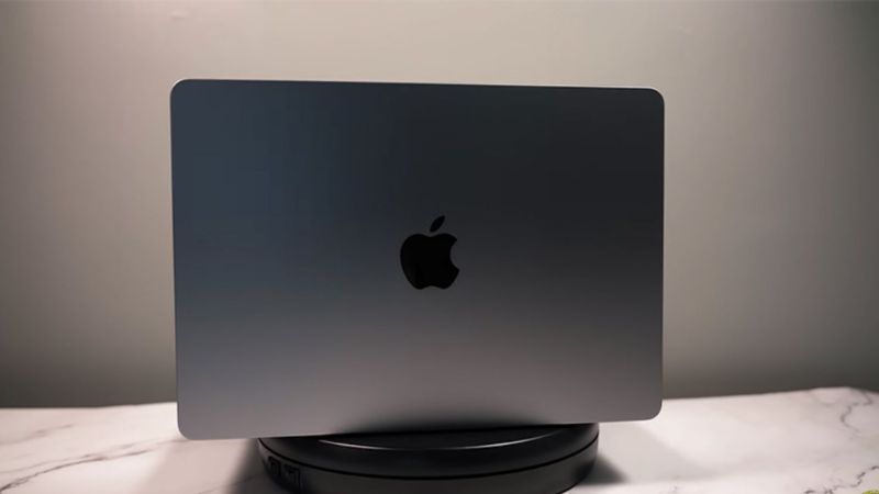 macbook air m2 space gray