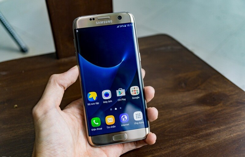 Những điện thoại màn hình 5.7 inch - Samsung Galaxy S7 Edge cũ