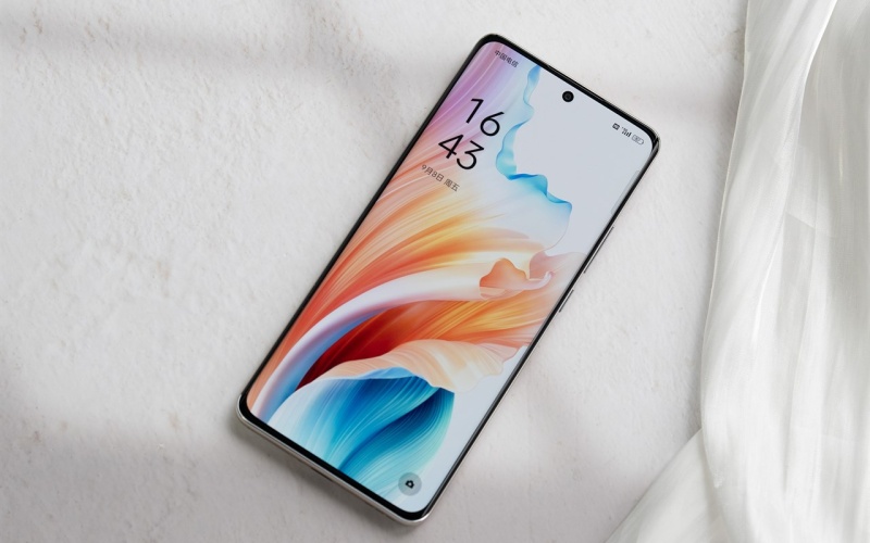 Màn hình AMOLED hiển thị sắc nét và chi tiết