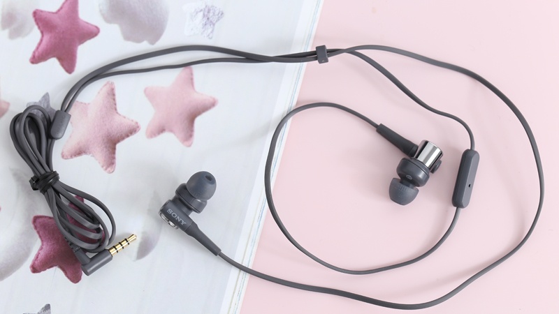 Tai nghe In-ear EXTRA BASS™ MDR-XB55AP