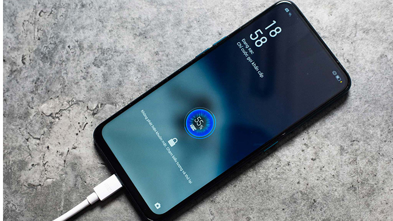 tại sao sạc pin vẫn tụt Android
