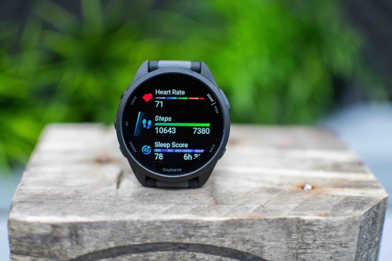 coros-pace-3-va-garmin-165