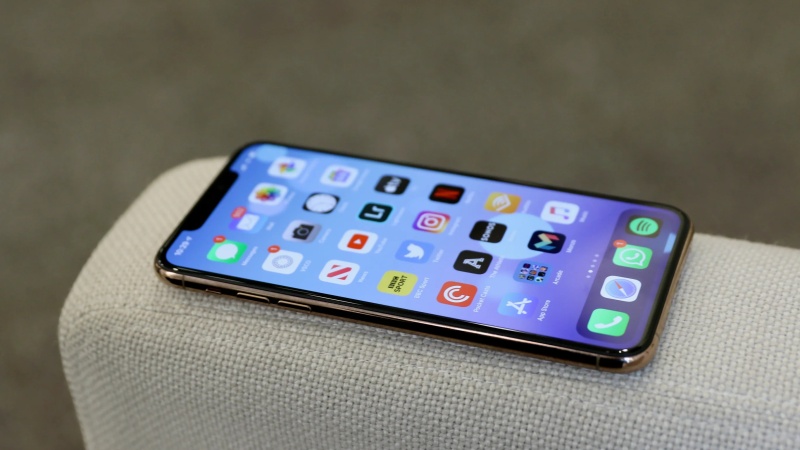 iPhone 11 Pro Max 256GB (Likenew) – Điện thoại 9 triệu xài ngon nhất hiện tại