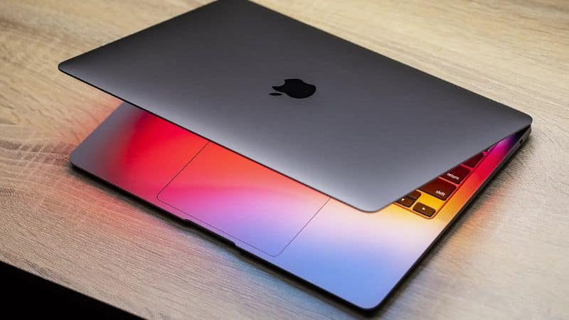 macbook-air-m1-mau-xam-thiet-ke