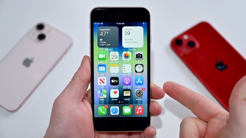 so-sanh-iphone-se-3-vs-iphone-13-4