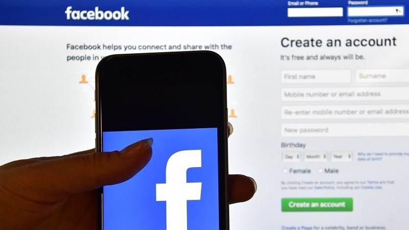 Facebook tự đăng xuất trên điện thoại