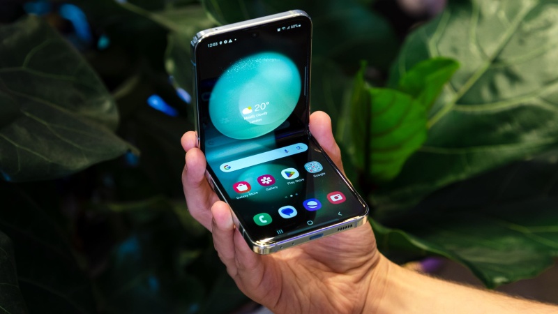 Samsung Galaxy Z Flip5 5G