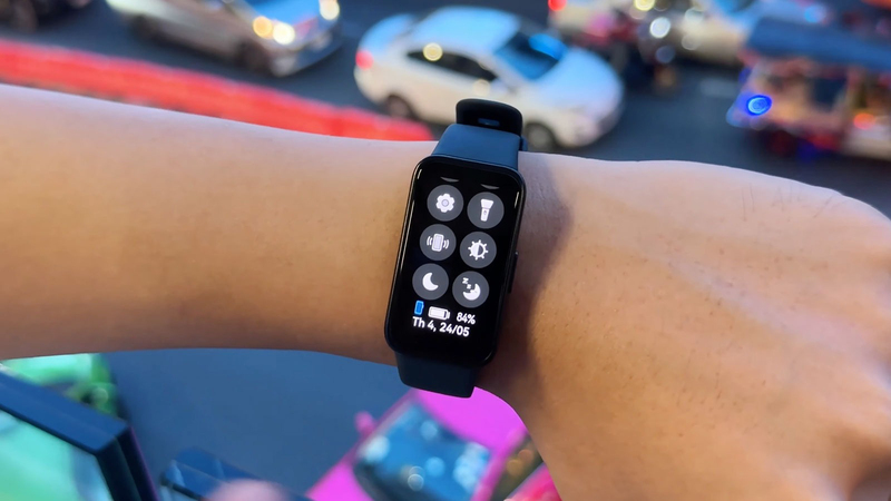 Đánh giá Huawei Band 8