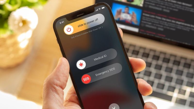 Mở khóa iPhone bằng cuộc gọi khẩn cấp là gì?