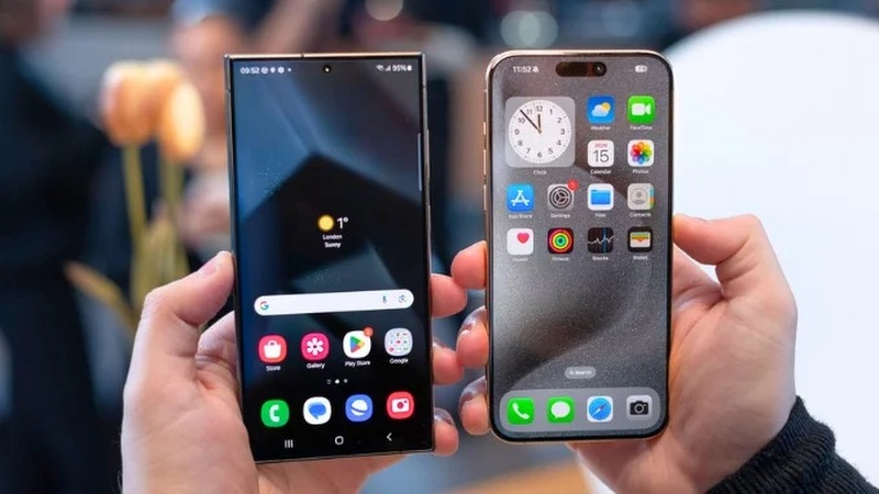 So sánh iPhone 15 Pro Max vs Samsung S24 Ultra về phần mềm
