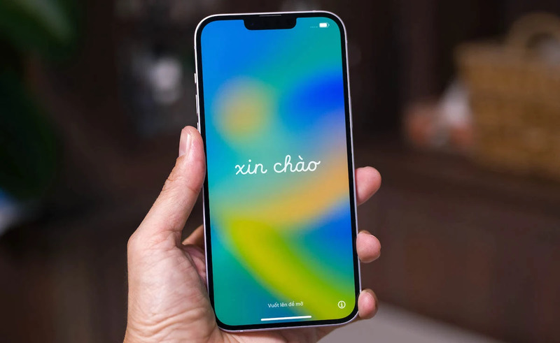 iPhone 14 Plus và 13 Pro Max