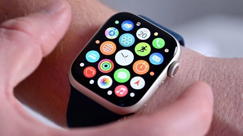 Apple Watch Series 8