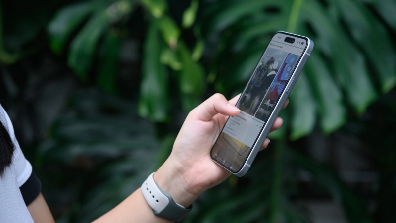 So sánh nên mua iPhone 15 Plus hay 15 Pro: Kích thước màn hình