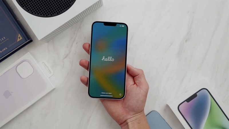 Màn hình OLED Super Retina XDR với độ phân giải 2.778x1284px