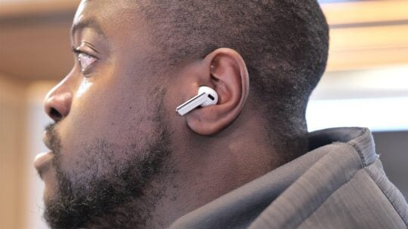 Dịch ngôn ngữ theo thời gian thực cùng Galaxy Buds 3 và Galaxy Buds 3 Pro