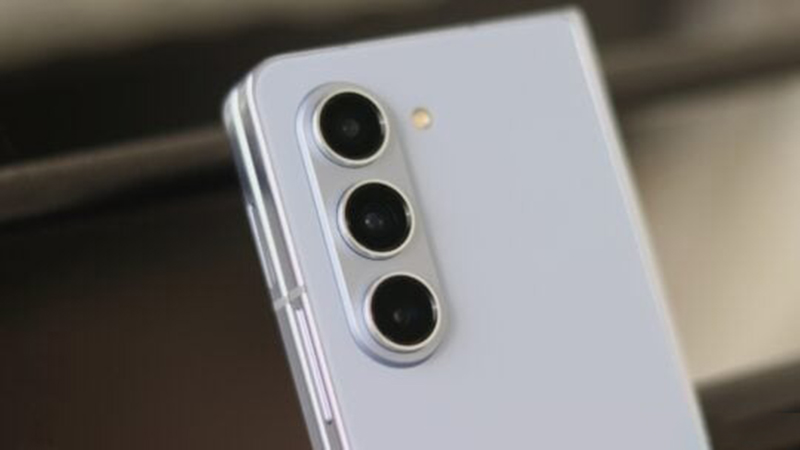 Galaxy Z Fold 6 slim màn hình lớn