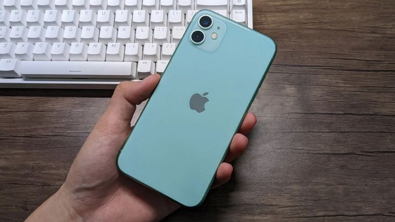 iPhone 11