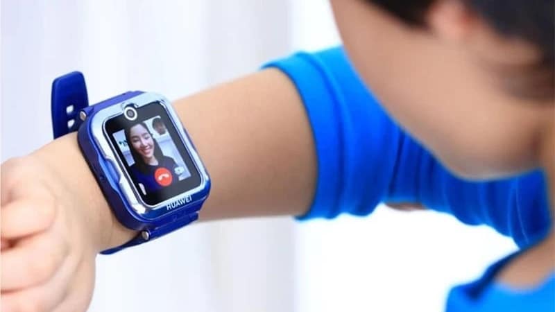 Đồng hồ định vị trẻ em nên mua loại nào dùng tốt? Huawei Watch Kids 4 Pro